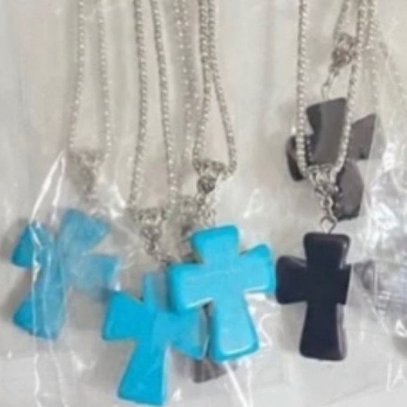 Blue Tourquise Cross Necklace Crucifx Silver 18" Chain and 2-1/2" extender NEW - Picture 3 of 11